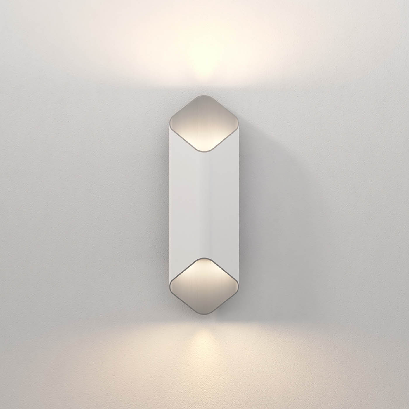 Astro Ako 420 LED přisazené svítidlo stříbrné