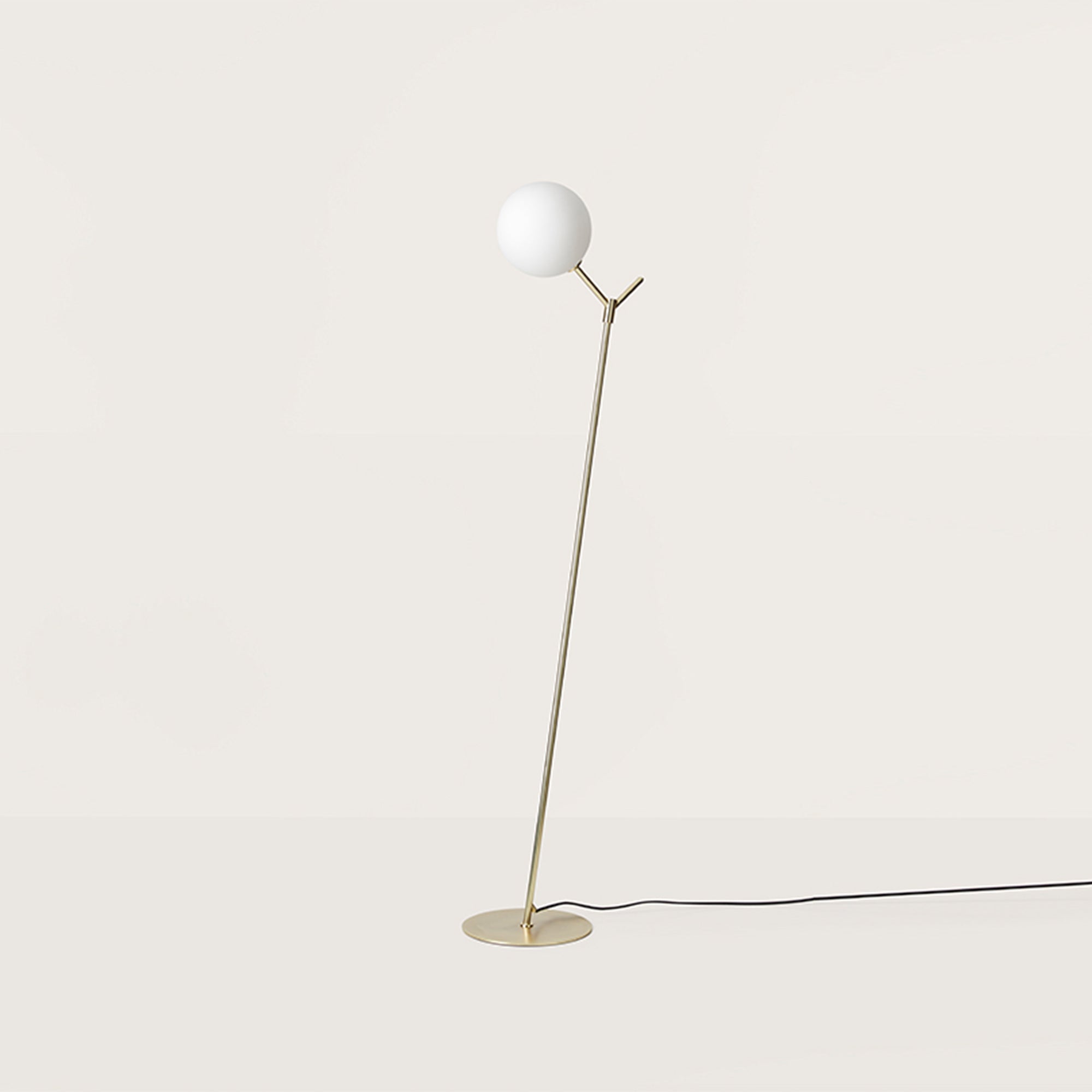 Lampa podłogowa Aromas Atom G9