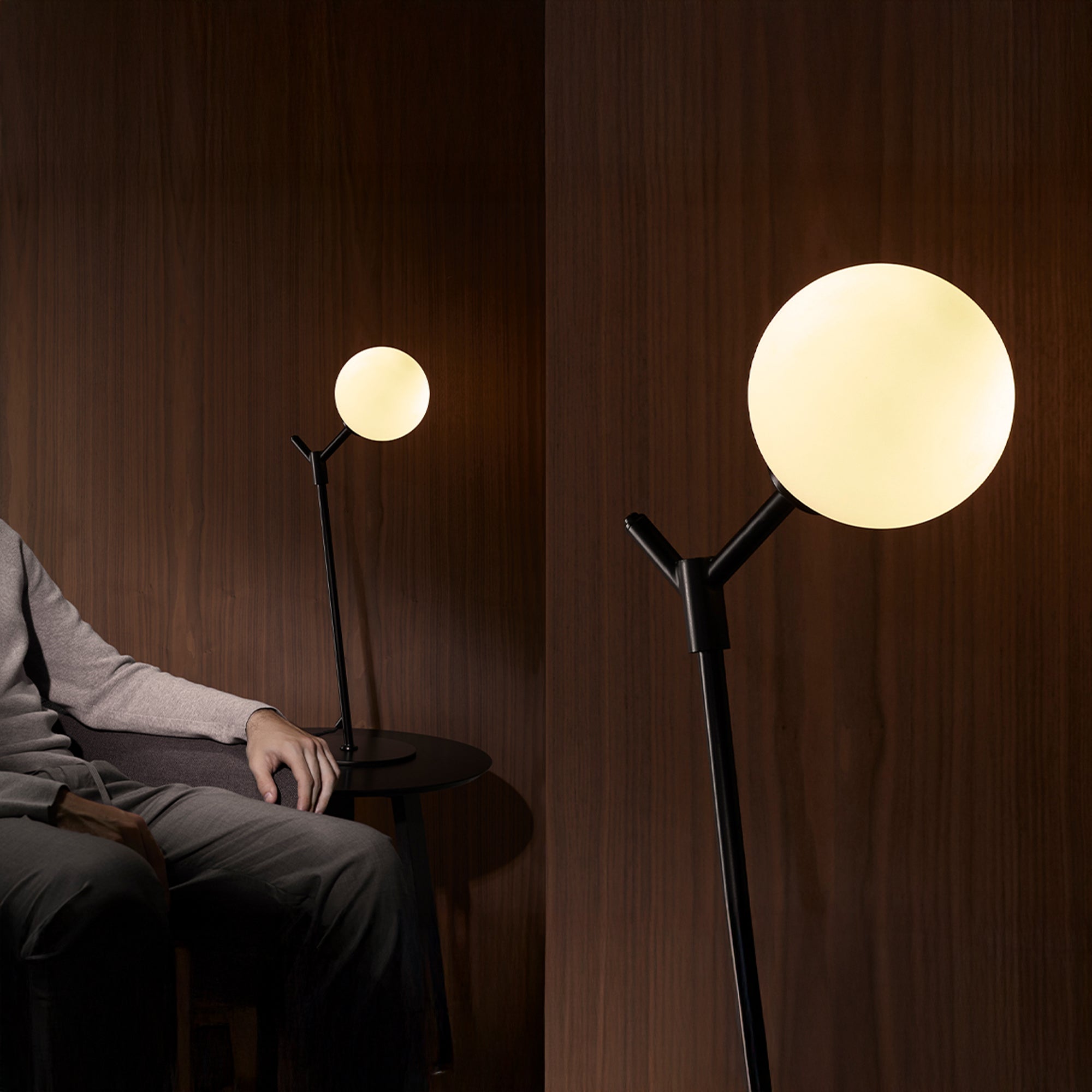 Lampa stołowa Aromas Atom G9