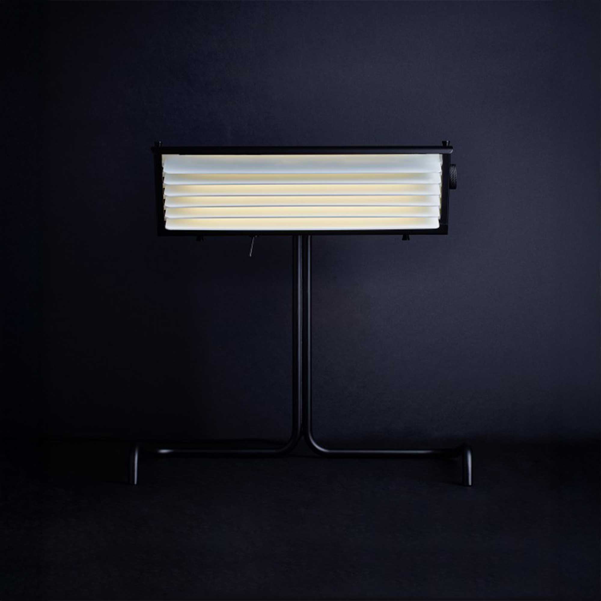 DCW éditions Biny LED stolní svítidlo