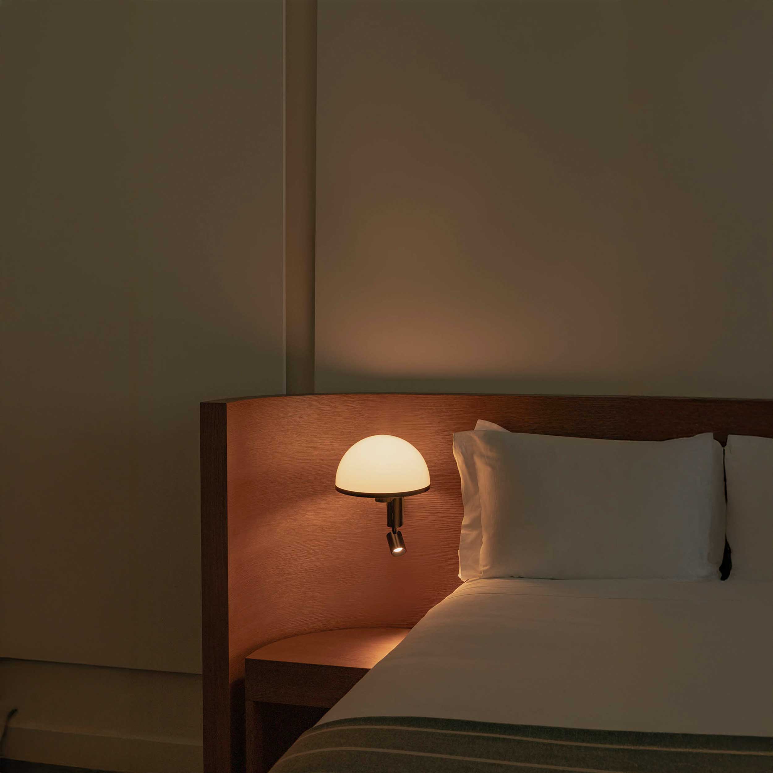 Lampa stołowa Faro Berni E27