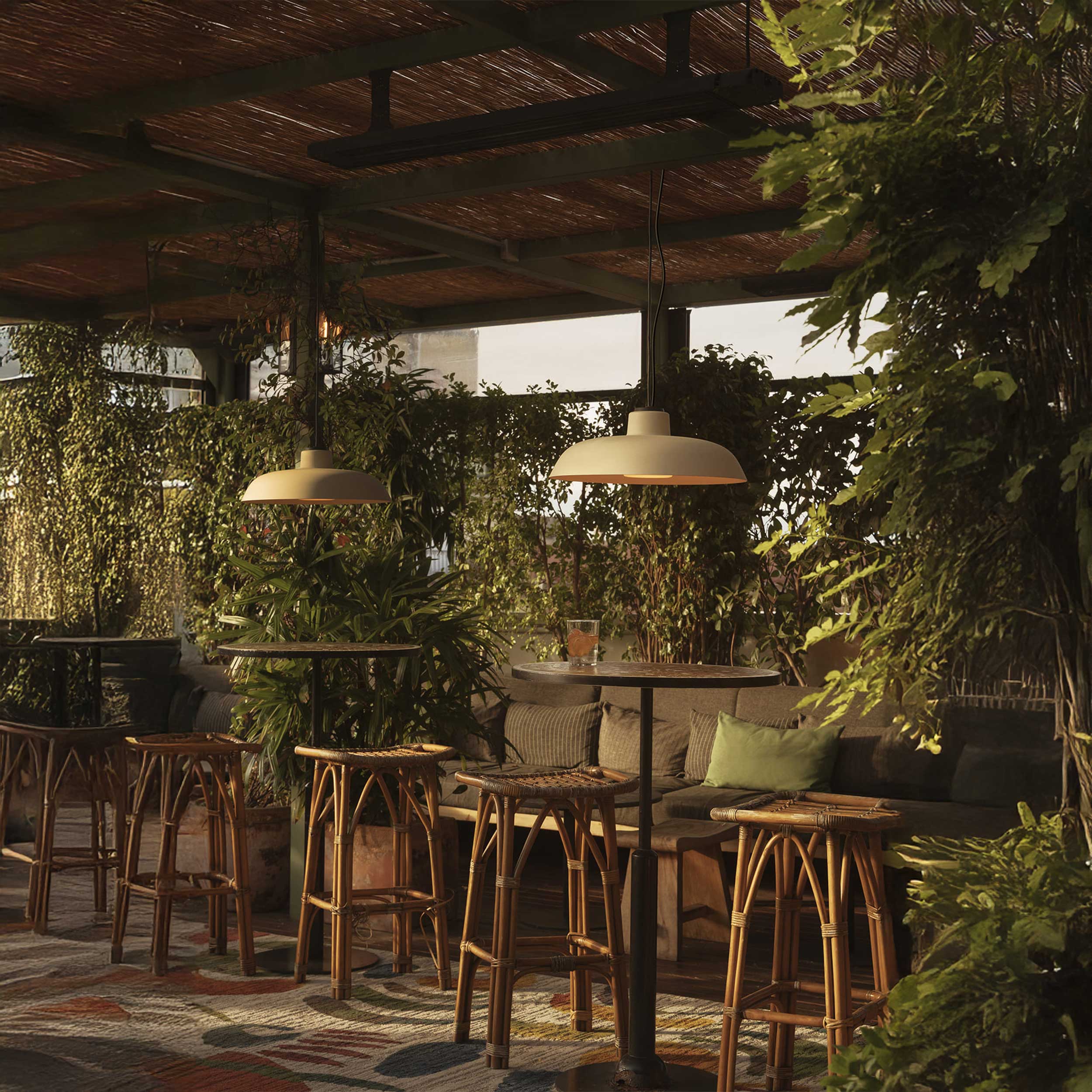 Szklana oprawa sufitowa Faro Brume LED IP44