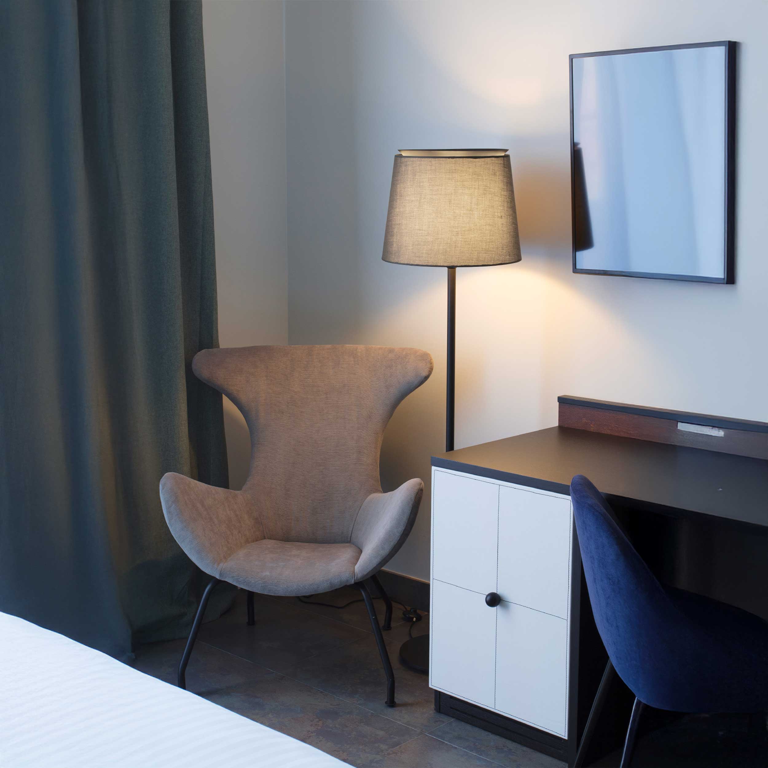 Faro Berni E27 table light