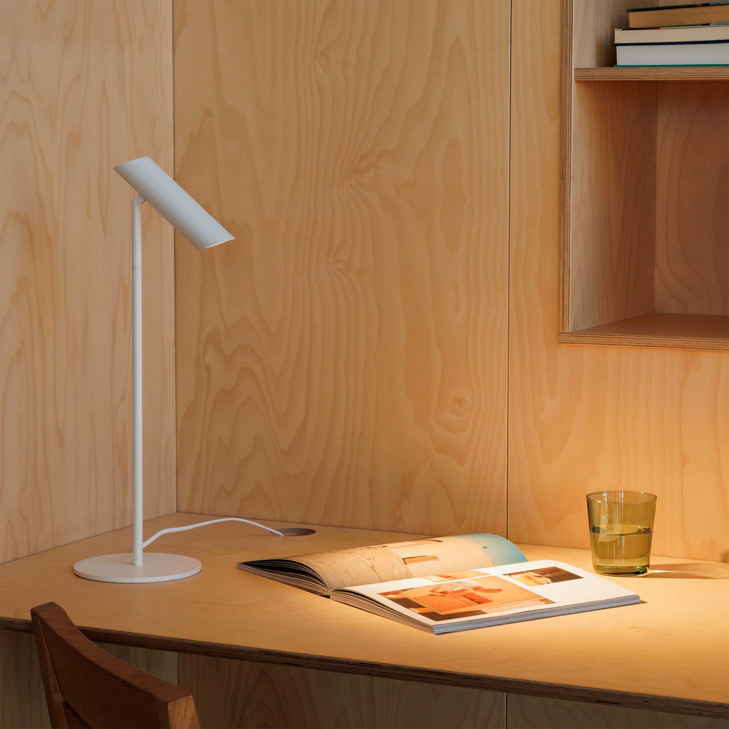 Lampa podłogowa LED Faro Le Vita z możliwością ściemniania