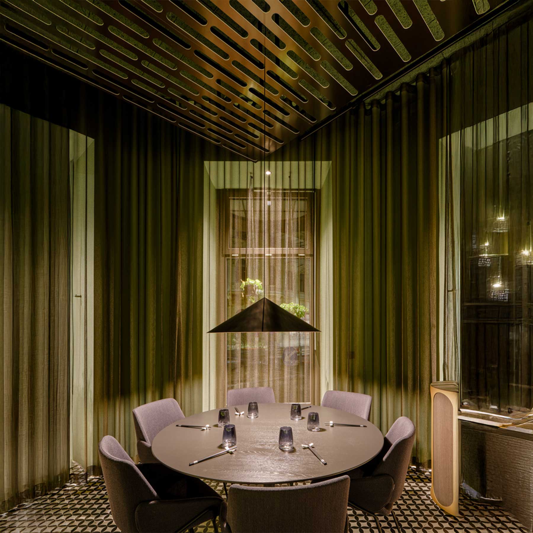 Wever and Ducré Dinor pendant light