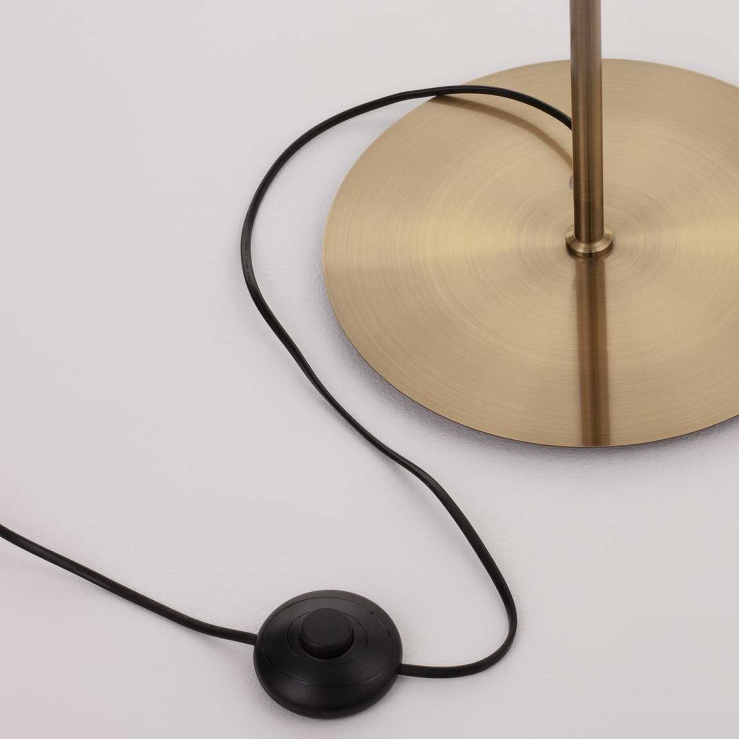 Nova Luce Balor G9 floor light gold