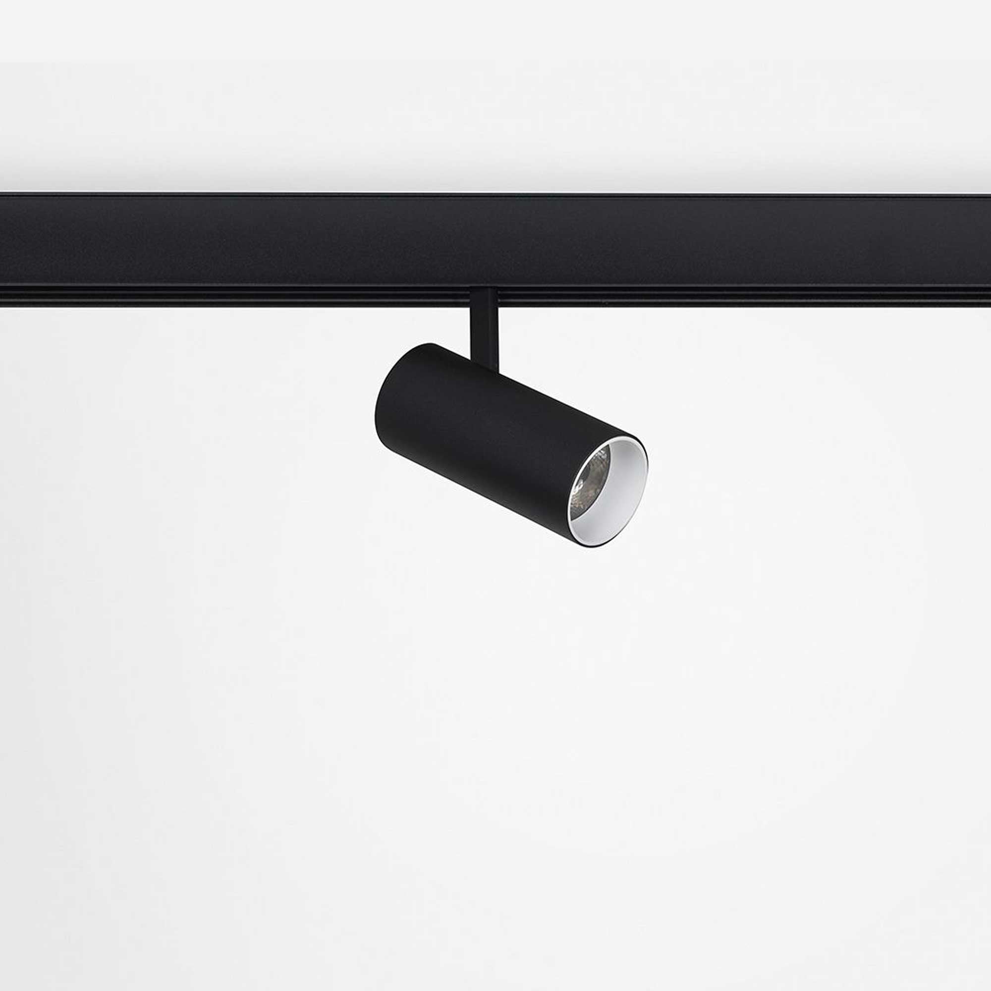 Internova Sottile für 48V Schiene schwarz