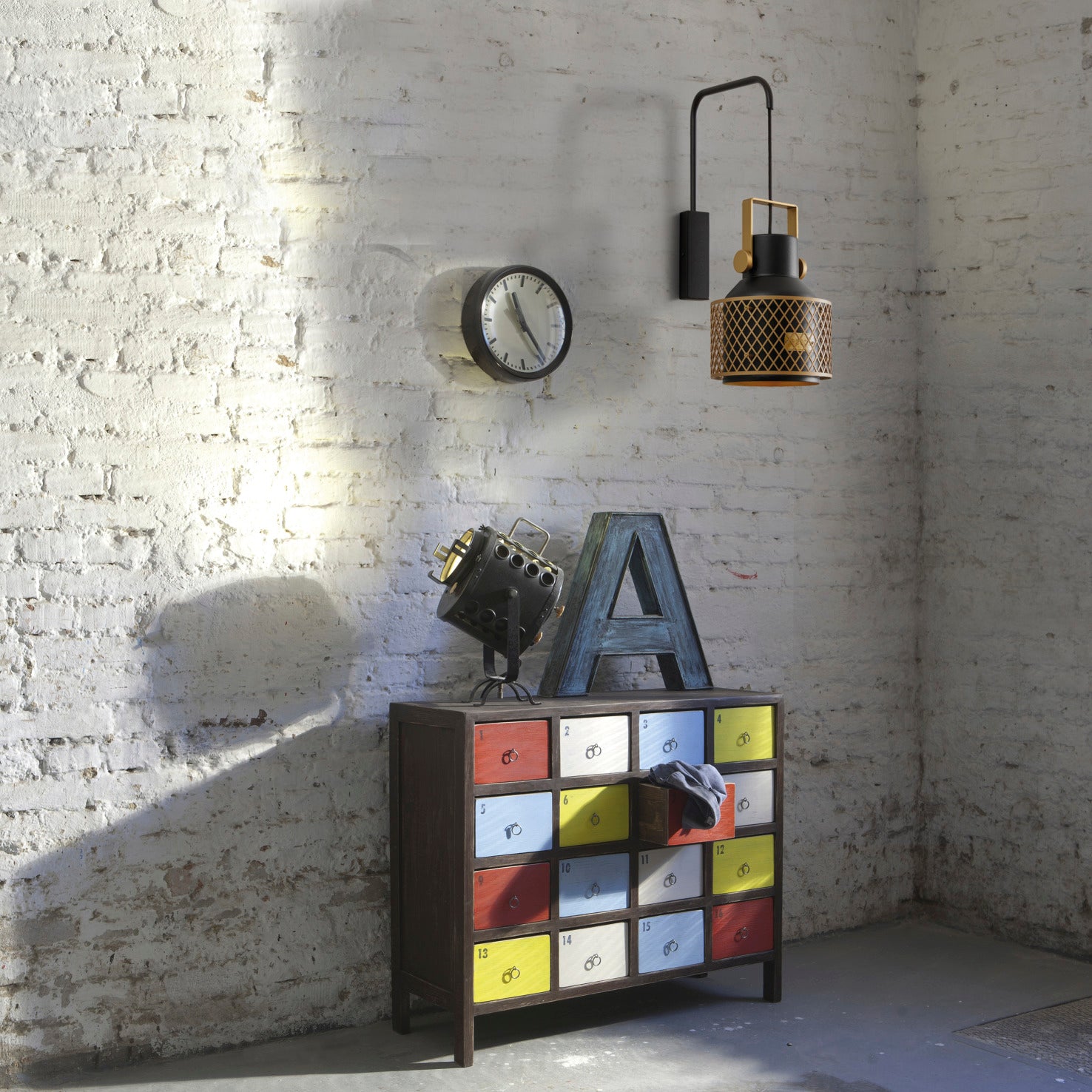 Exo Tosca E27 wall light black