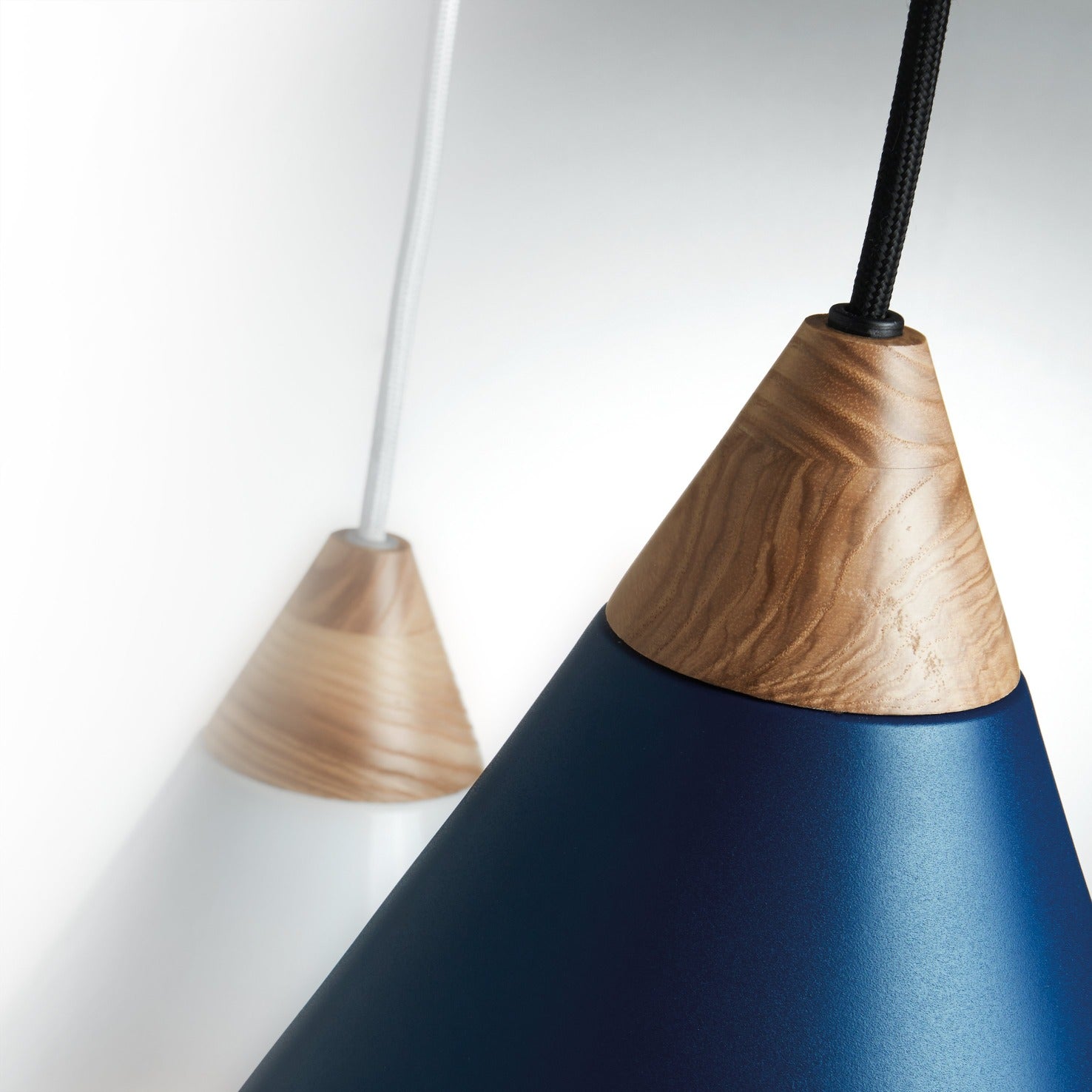 Exo Oda E27 pendant light black