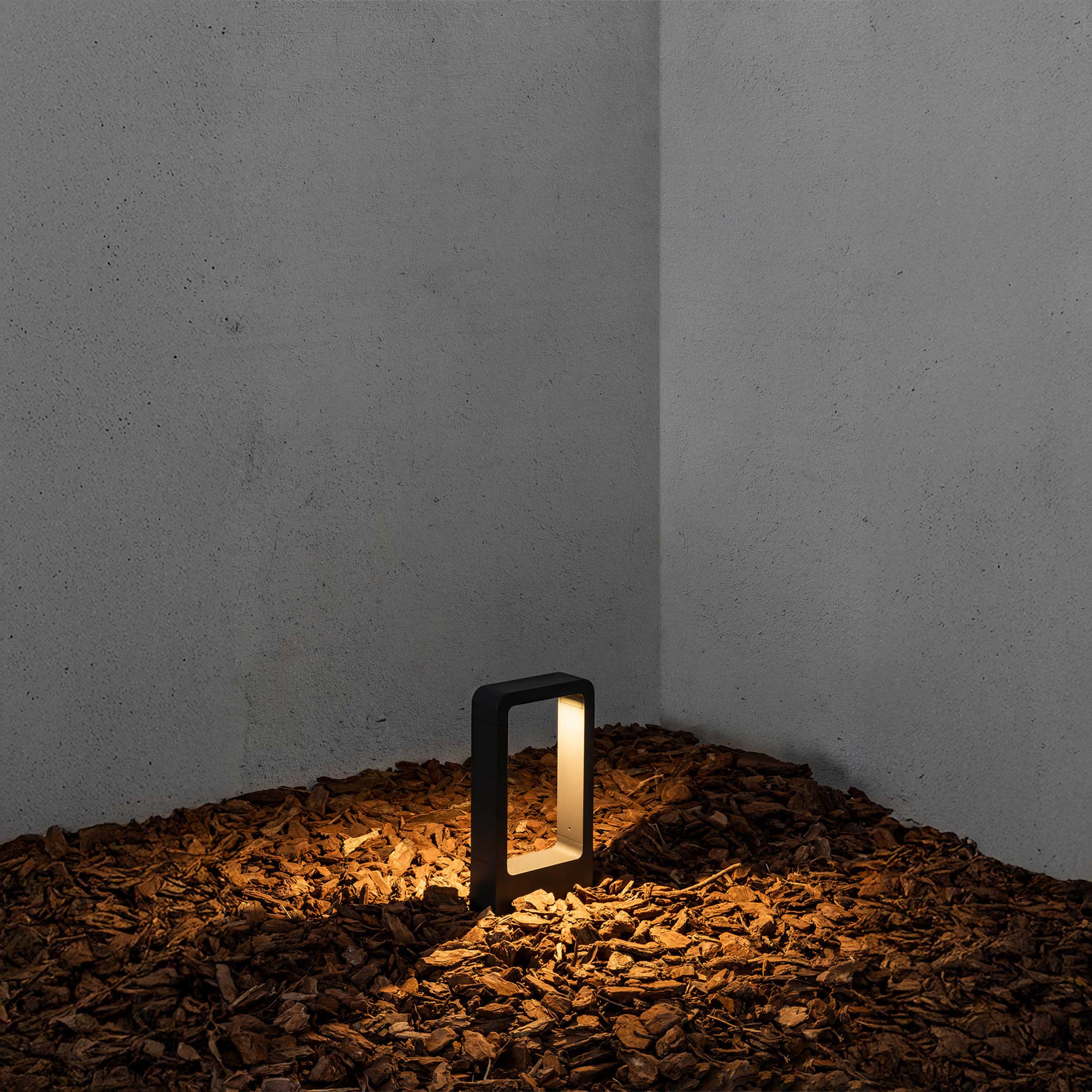 Oprawa zewnętrzna słupowa Faro Das LED IP54