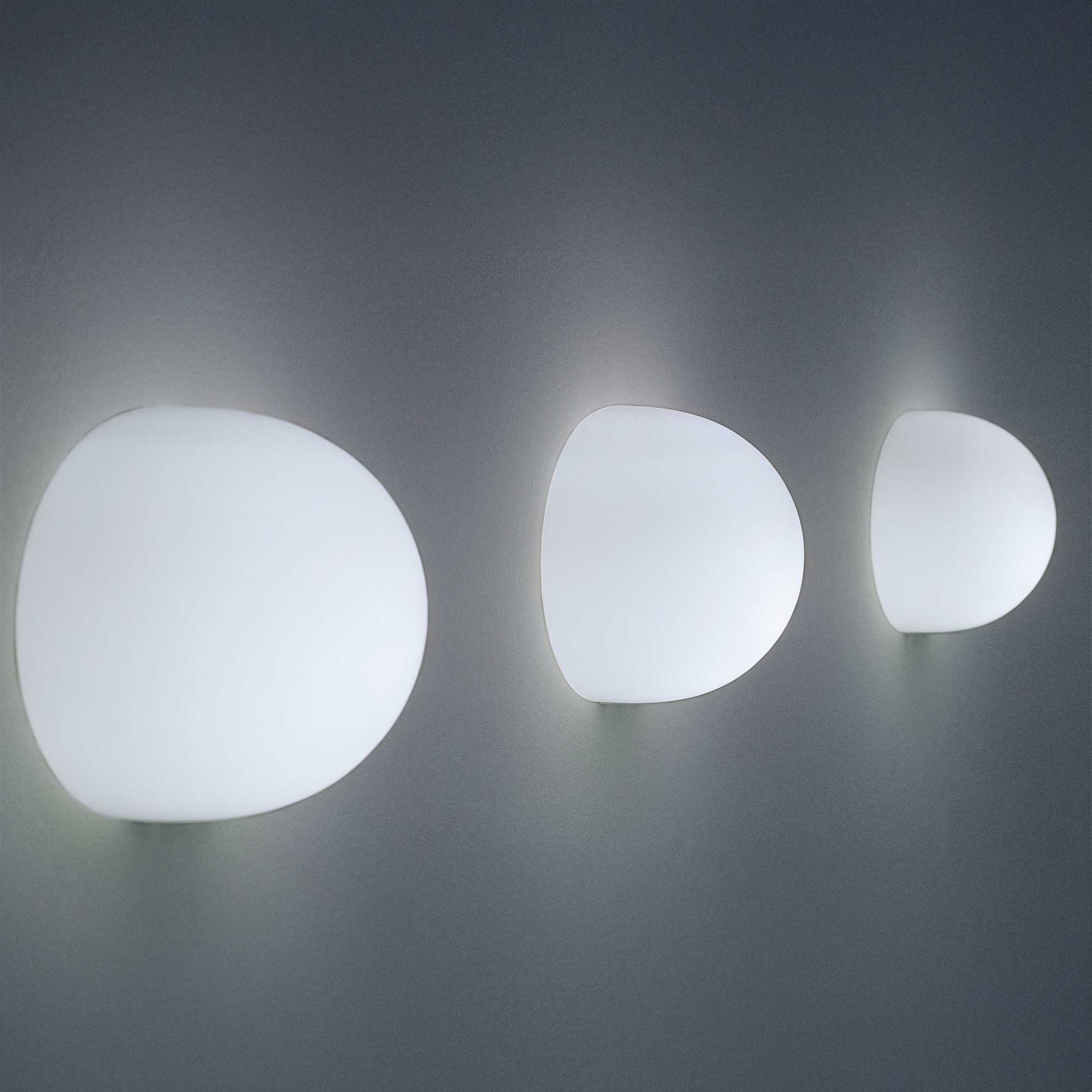Flos Glo-Ball E27 wall light