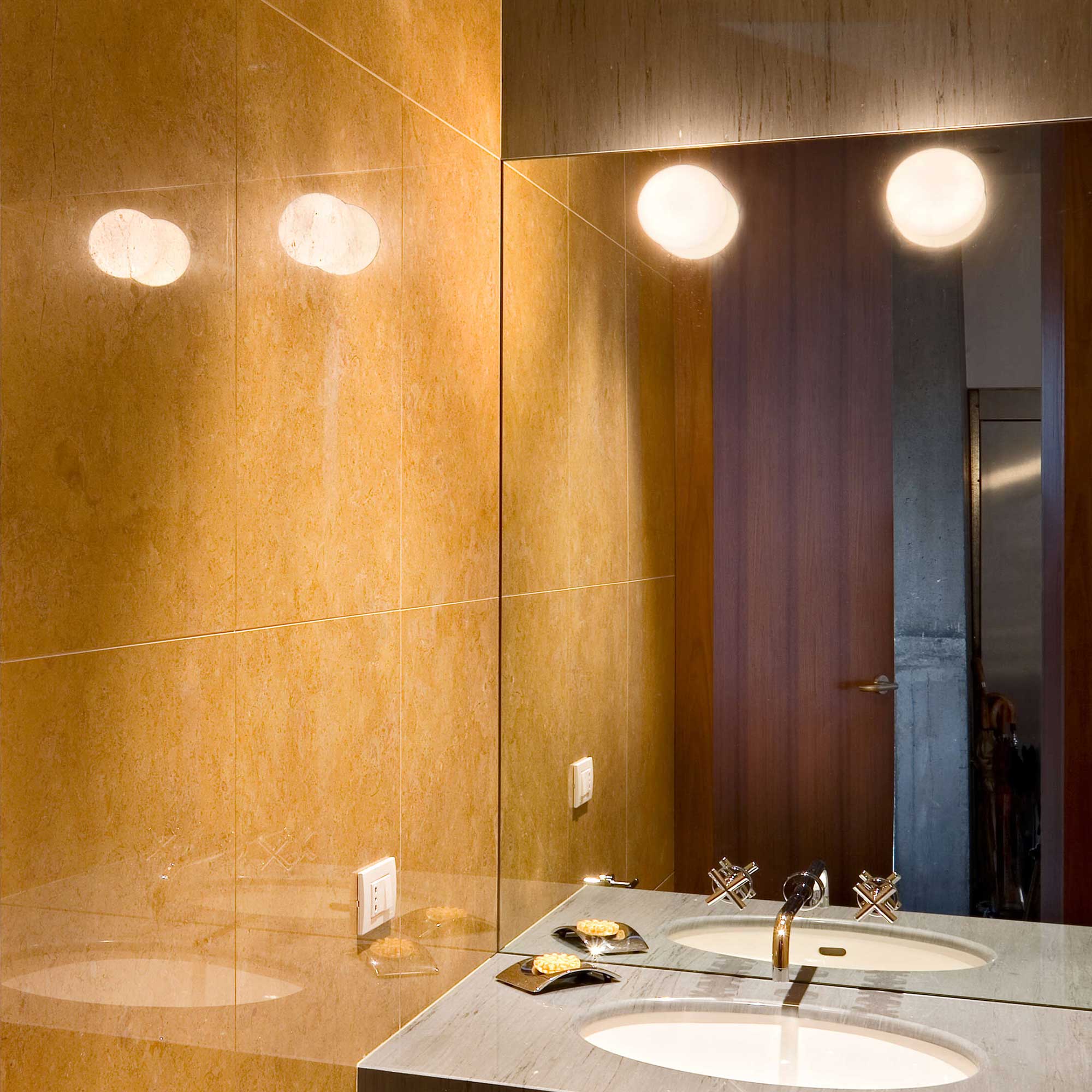 Flos Mini Glo-Ball G9 pendant light