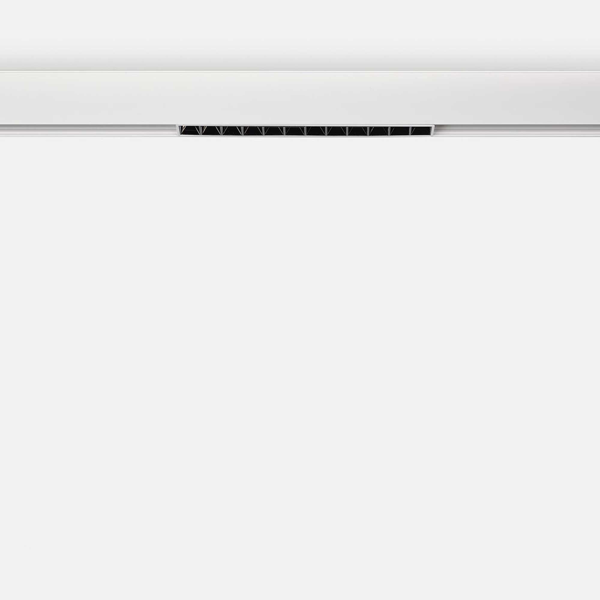 Internova Sottile  für 48V Schiene schwarz
