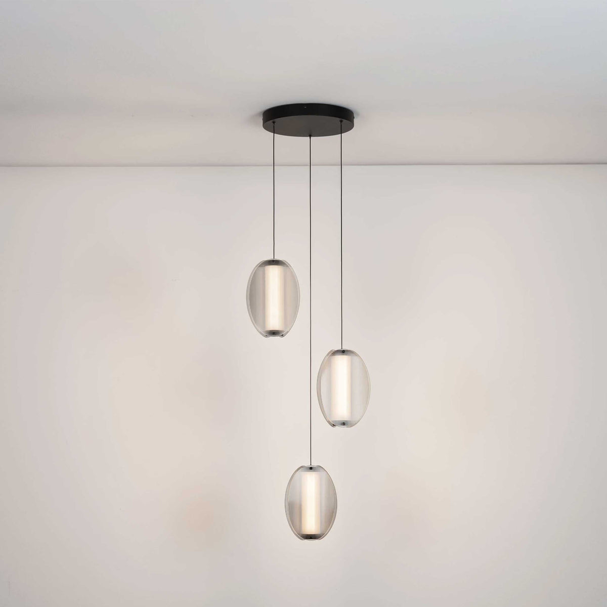 Nova Luce Noir LED závěsné svítidlo svislé