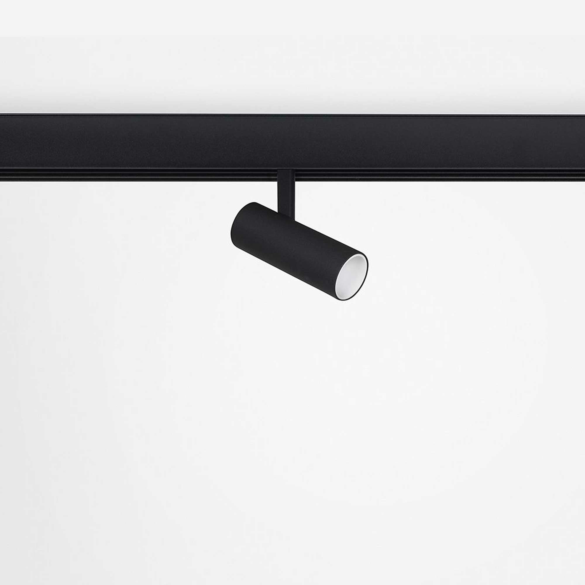 Internova Sottile  für 48V Schiene schwarz